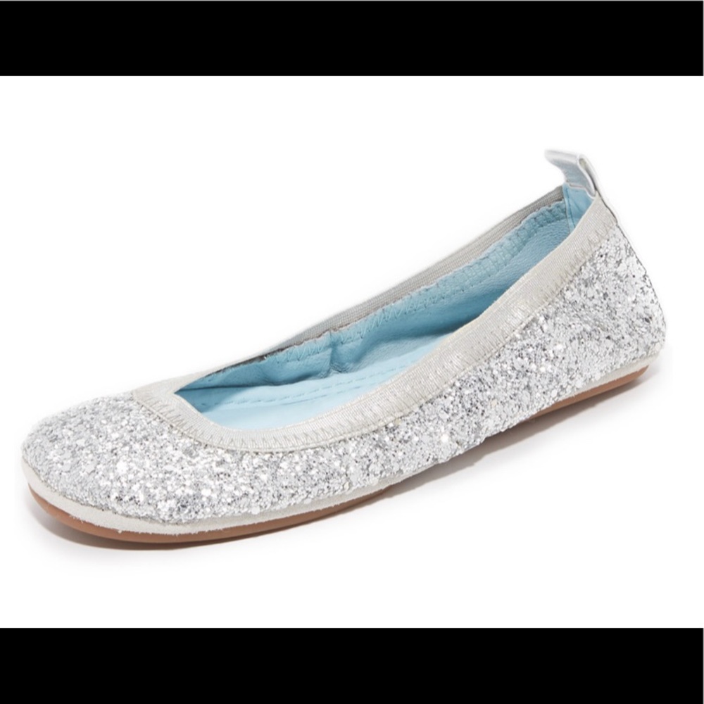 New in Package Yosi Samra Silver Glitter Flat